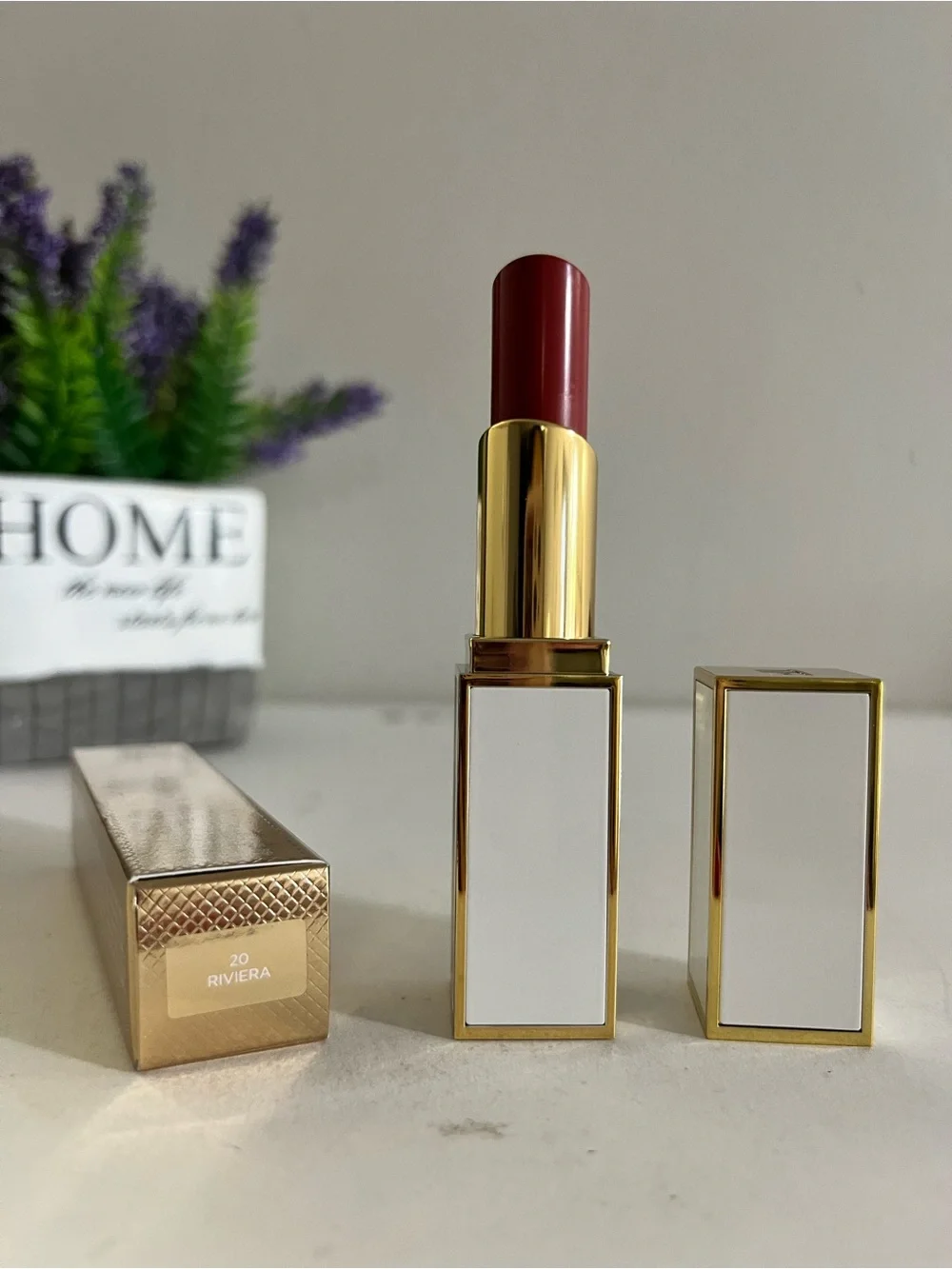 Tom Ford shade 108